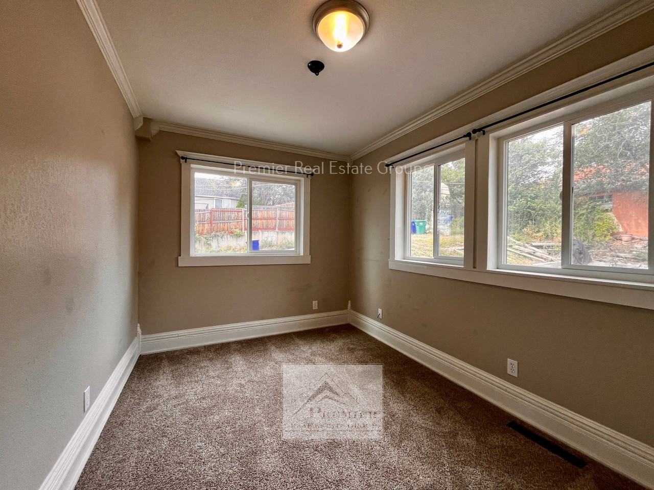 2427 West Platte Avenue - Photo 7 of 11