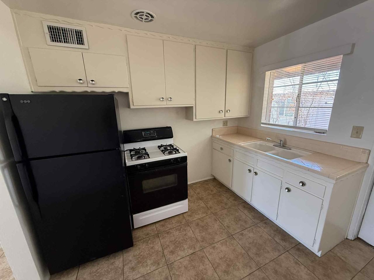 1660 // 3569 East 3rd Street - Photo 6 of 16