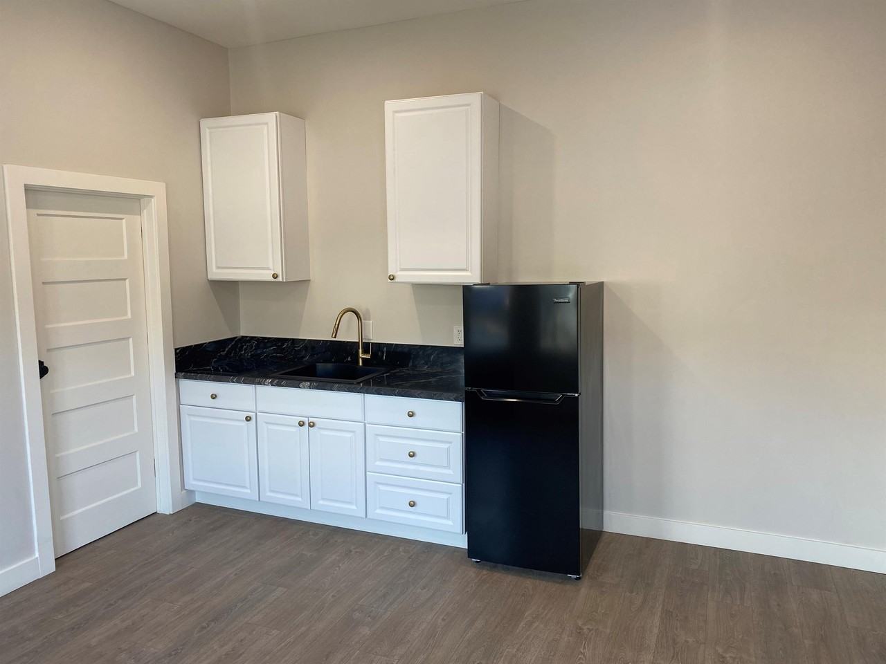 151 West Taylor Street - Photo 2 of 5