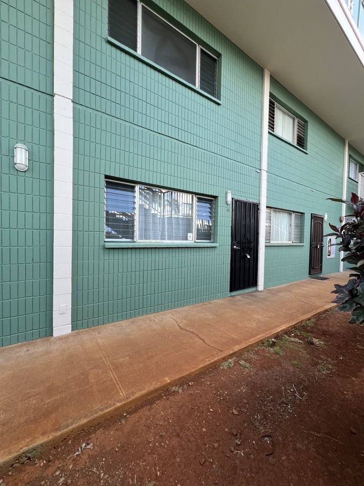 4280 Salt Lake Boulevard - Photo 2 of 17