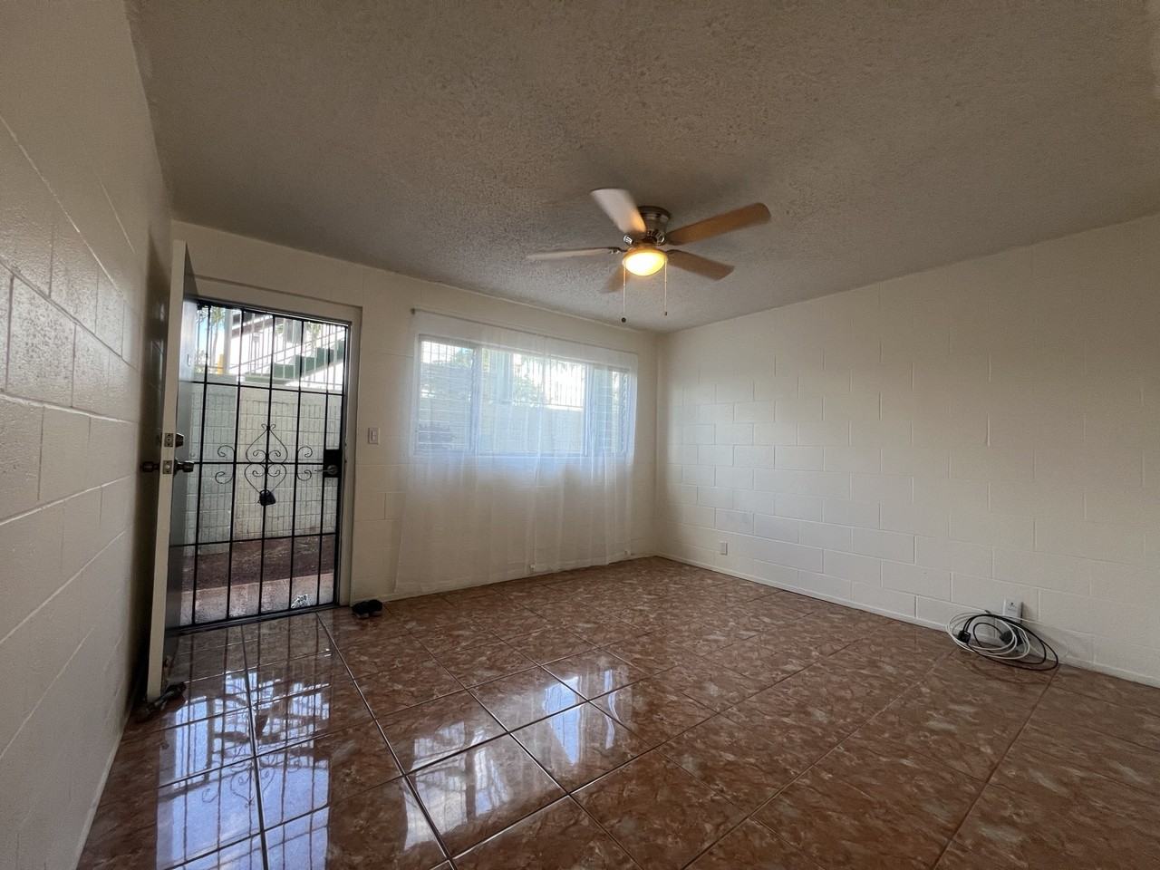 4280 Salt Lake Boulevard - Photo 3 of 17