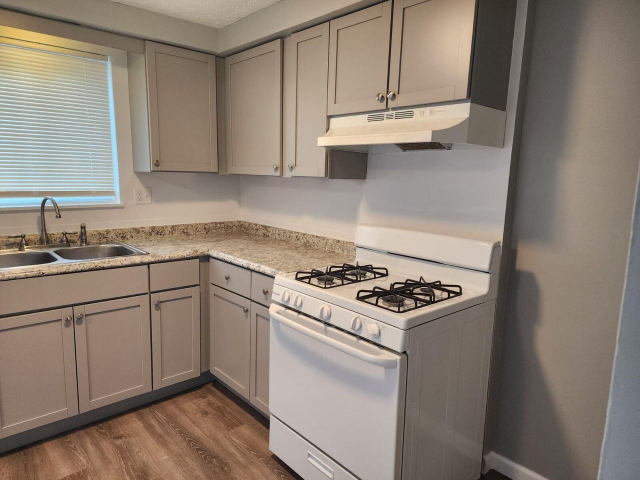 Bernower Ave. SW Massillon - Photo 2 of 13