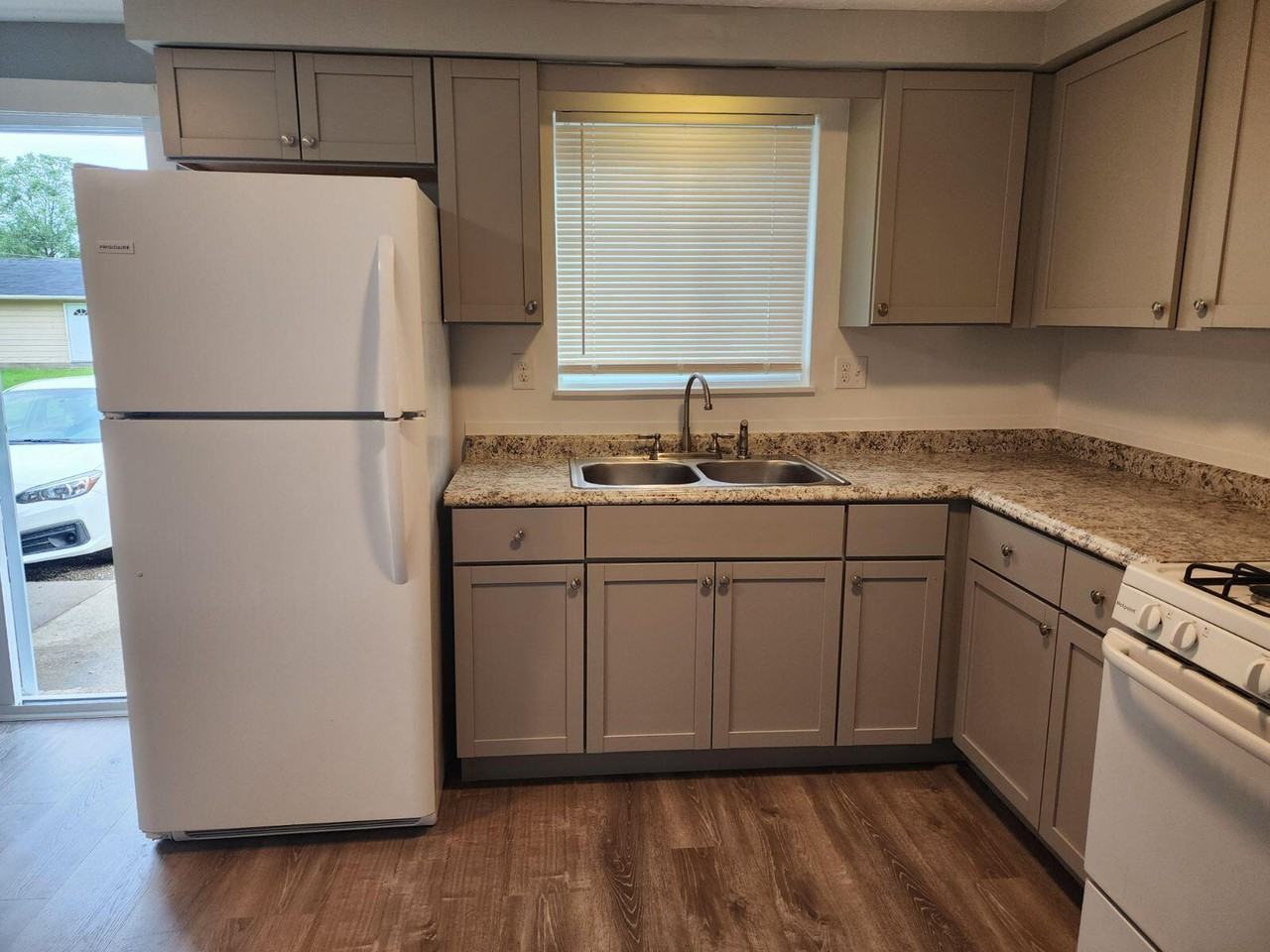 Bernower Ave. SW Massillon - Photo 3 of 13