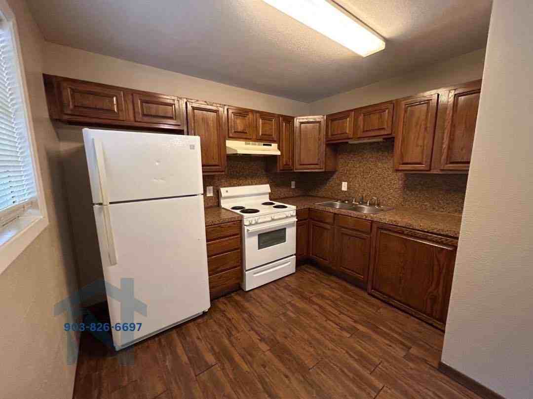 Hillside Apartments - Photo 2 of 10