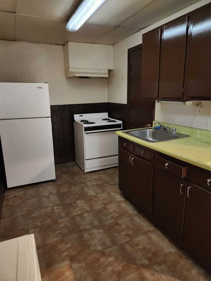 107 4th Street, Apt 5 Terra Alta WV 26764 - Photo 3 of 7