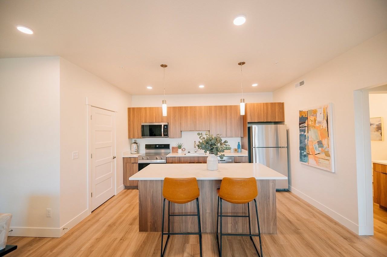 53 West 400 South - Photo 7 of 50