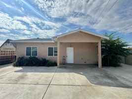 featured image of 727 727 - 729 W 12th St.