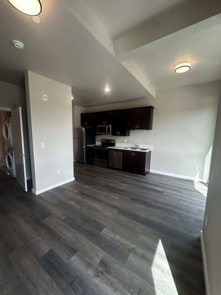 Urban Living at Fanno Creek - Photo 3 of 20