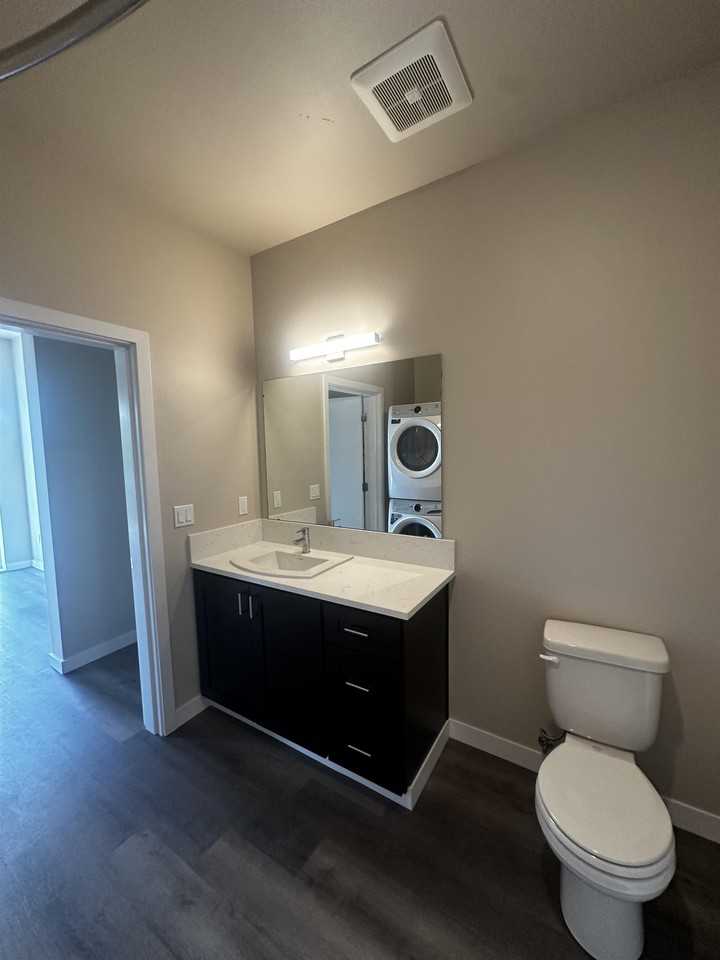 Urban Living at Fanno Creek - Photo 5 of 20