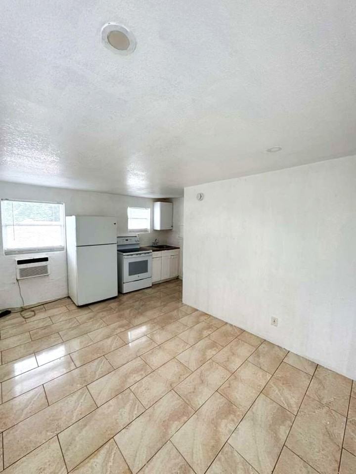 GW OPA LOCKA LLC - Photo 6 of 11