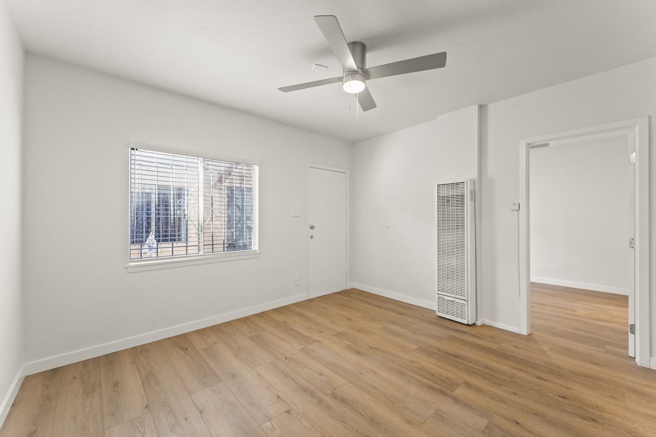 2627 West Boulevard - Photo 3 of 10