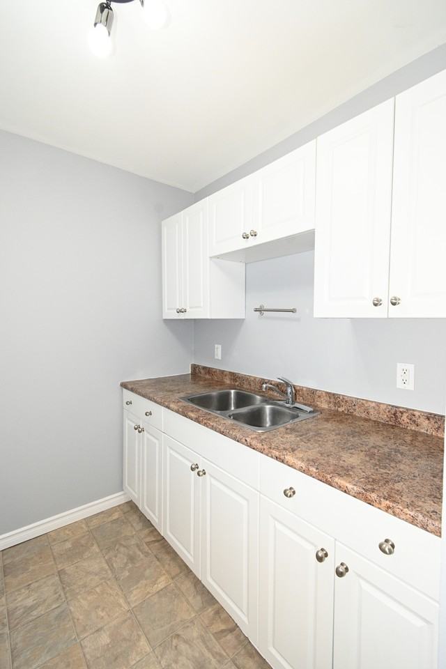 4280 Quentin Ave #310 - Photo 3 of 18
