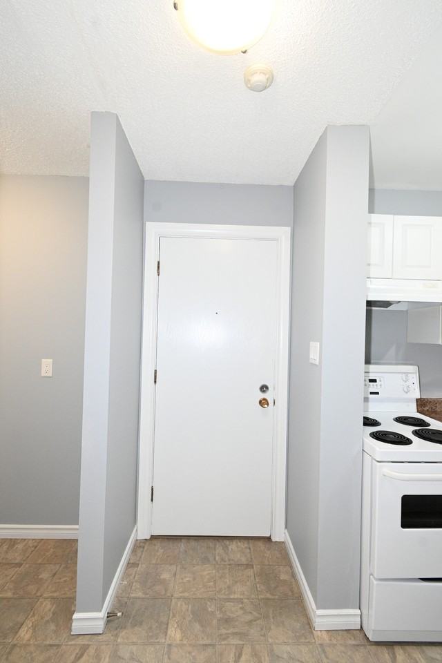 4280 Quentin Ave #310 - Photo 4 of 18