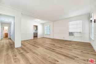 308 S Reeves Dr #310C - Photo 1 of 1