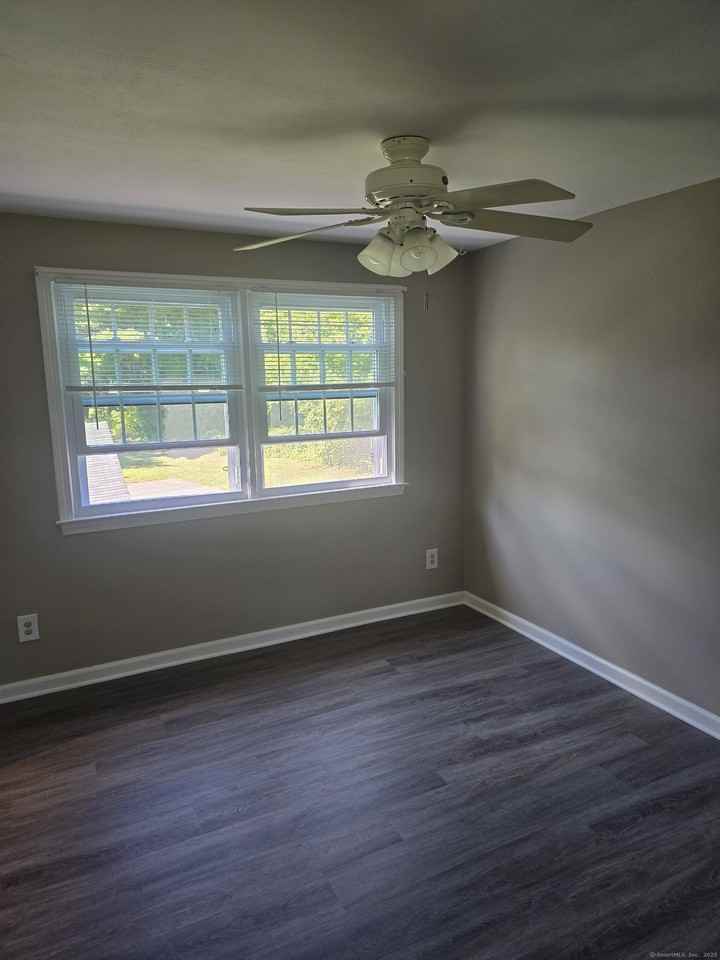 17 Old Farms Ln #17 - Photo 7 of 15