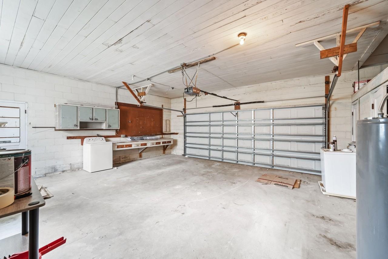 Crill Ave - Photo 4 of 20