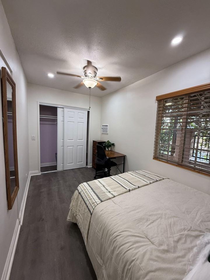 Filmore St - Photo 4 of 4