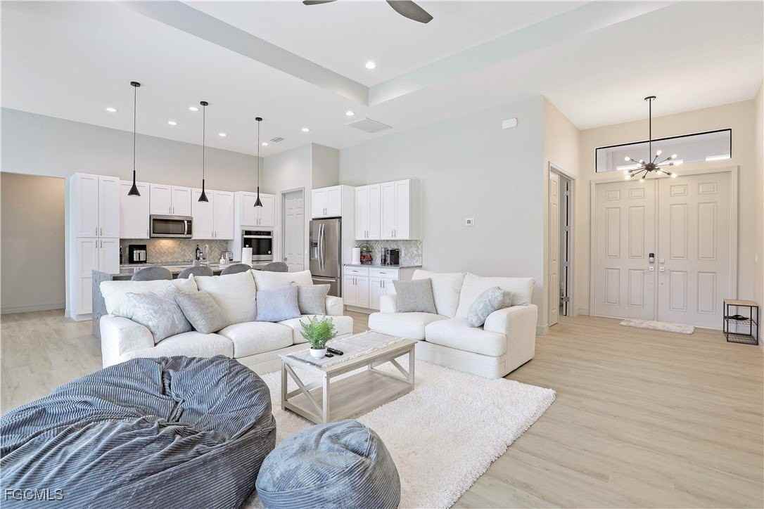 217 Nw 36th Ave - Photo 5 of 23