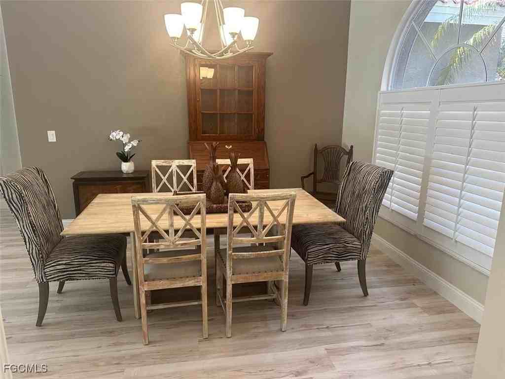 8850 Creek Run Dr - Photo 6 of 29