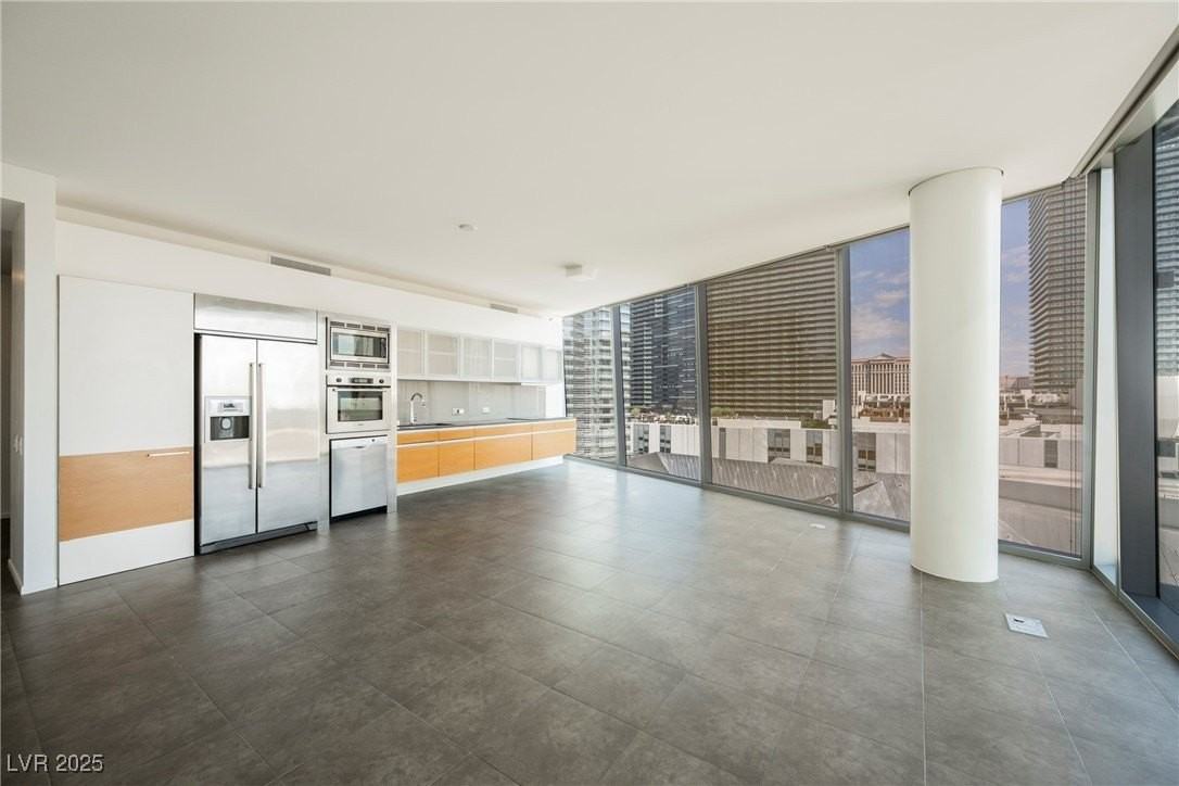 3726 Las Vegas Blvd S #1012 - Photo 3 of 46