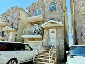 369 Danforth Ave #2 - Photo 1 of 1