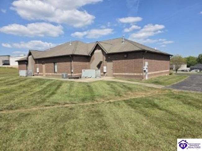 150 Raleigh Dr - Photo 2 of 8