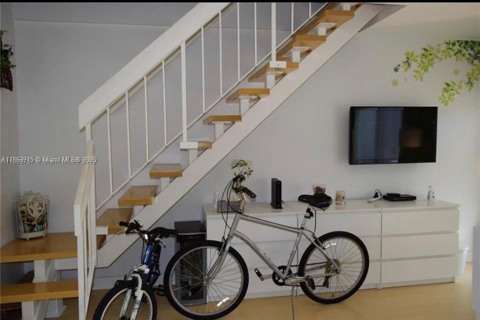 798 Crandon Blvd #44B - Photo 3 of 14