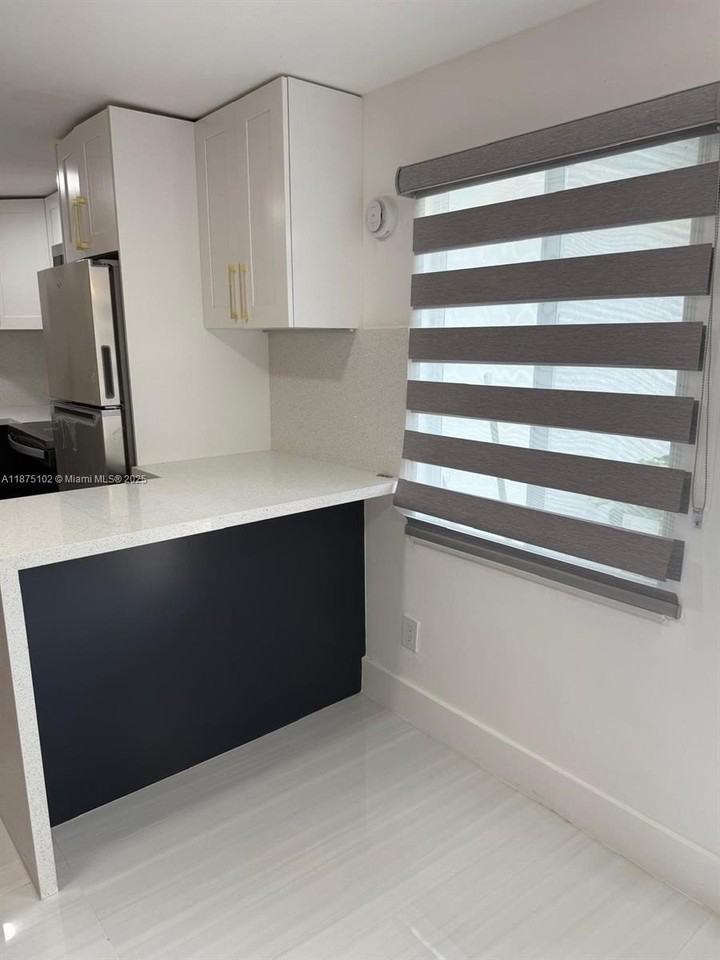 1708 Taft Street #2 - Photo 4 of 7