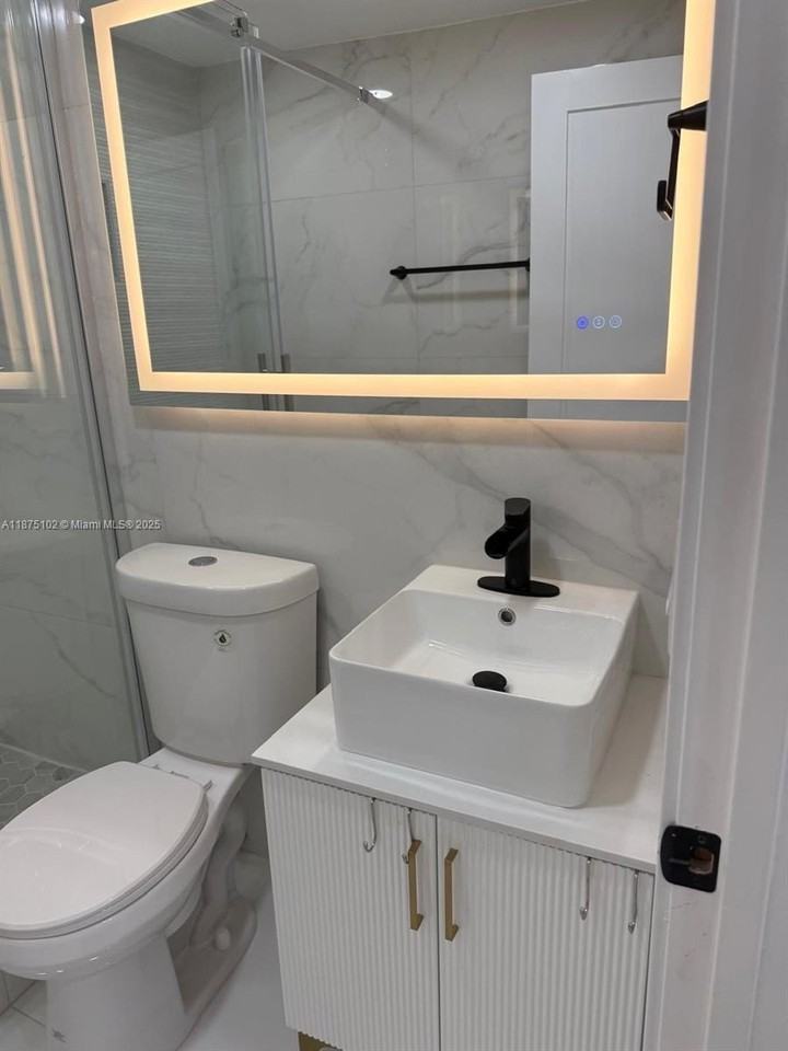 1708 Taft Street #2 - Photo 7 of 7