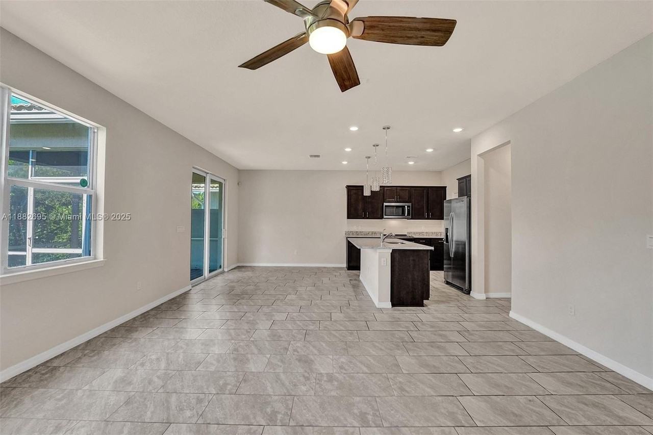 4764 Eucalyptus Drive - Photo 6 of 50