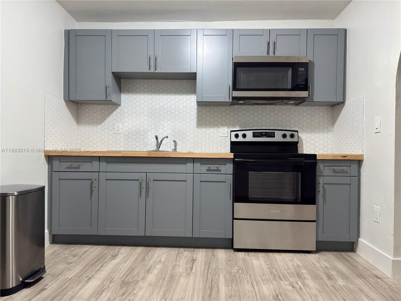 729 Nw 114th St #0 - Photo 3 of 37