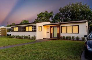 1000 Nw 198th St - Photo 1 of 1