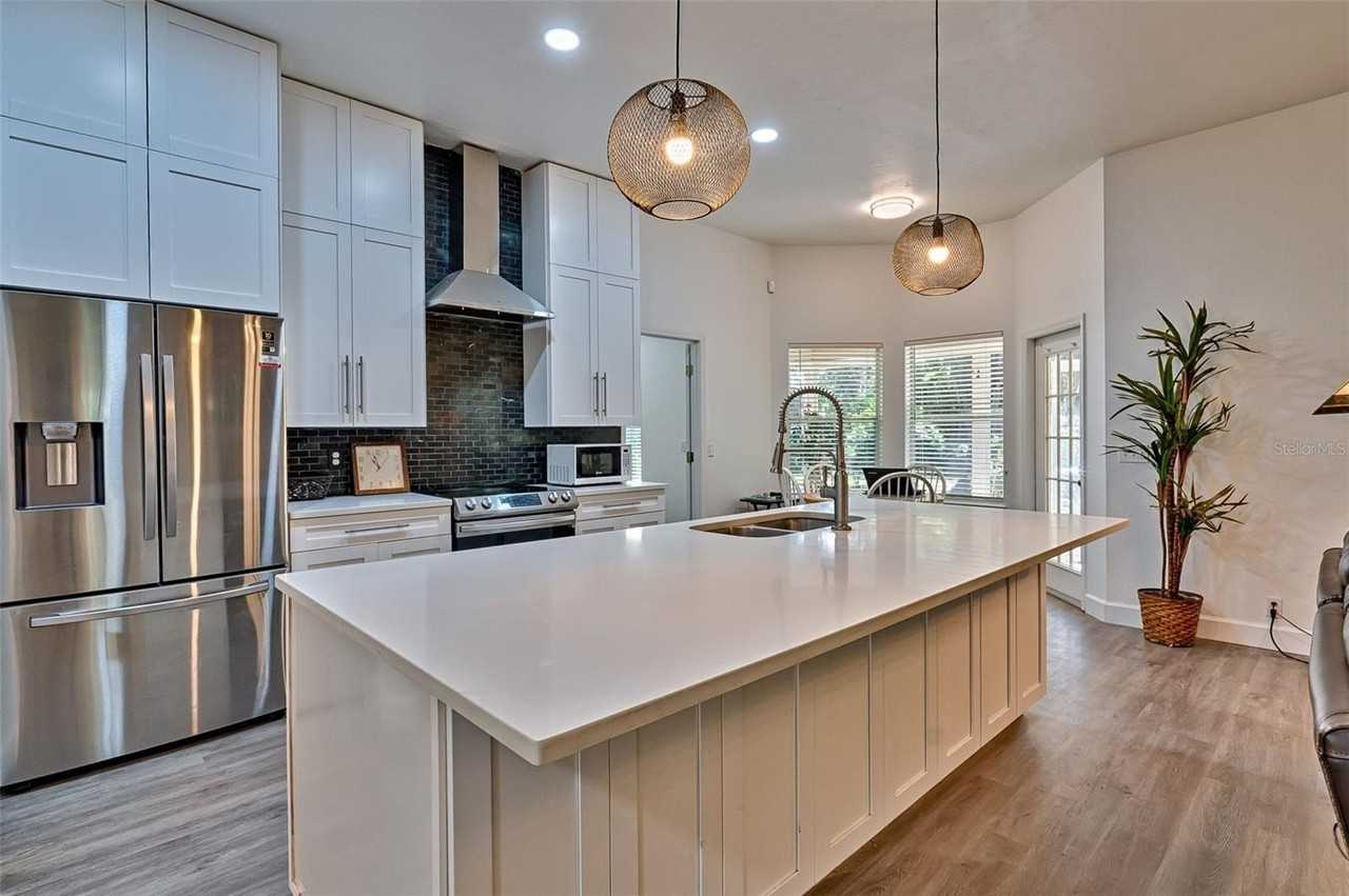 6505 Sw 135th Pl - Photo 5 of 18