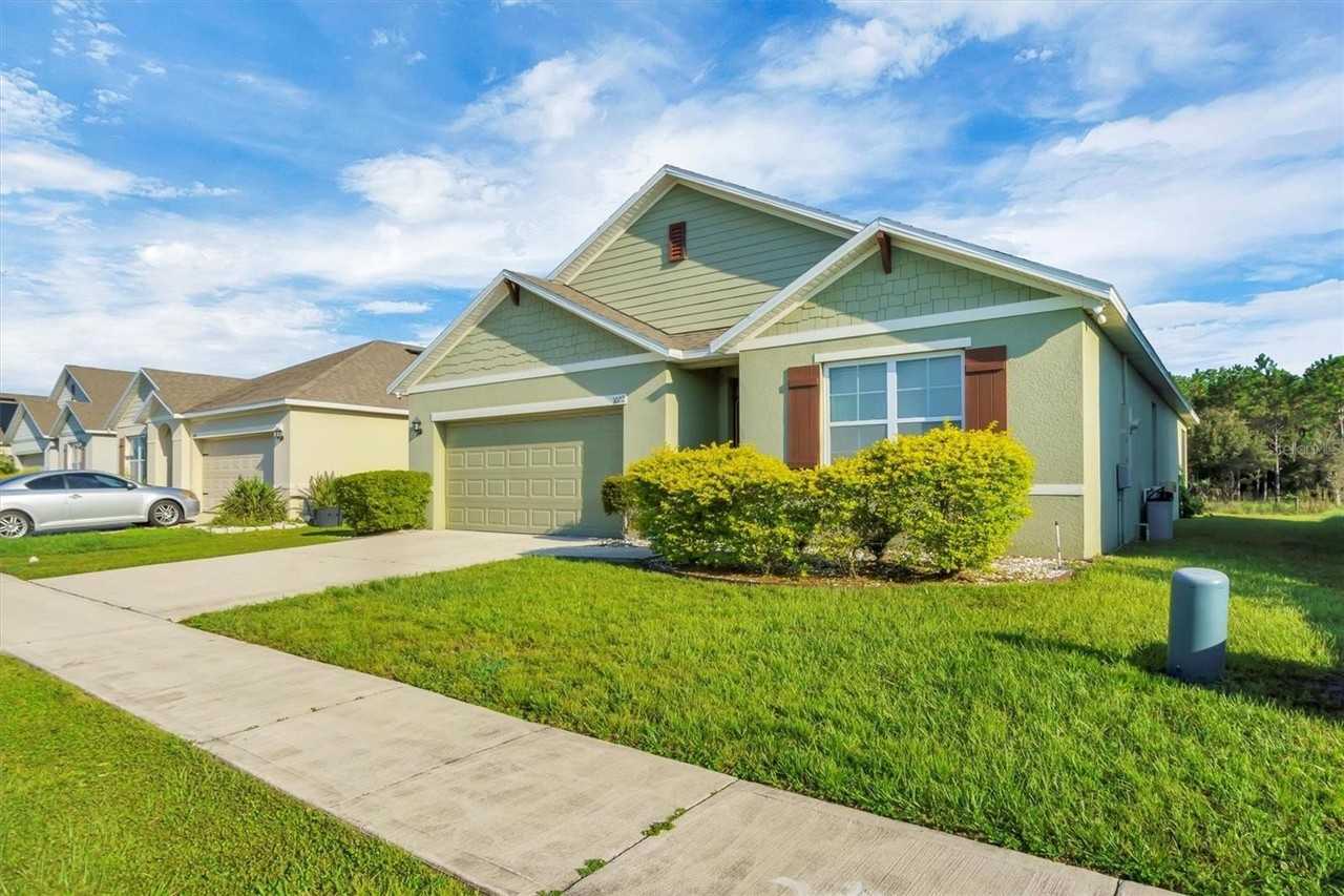 1022 Preserve Dr - Photo 3 of 33