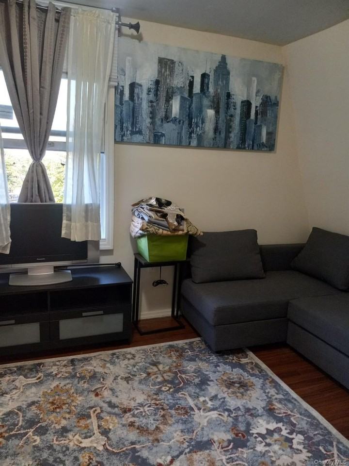 2230 100th St #3rdFL - Photo 2 of 25