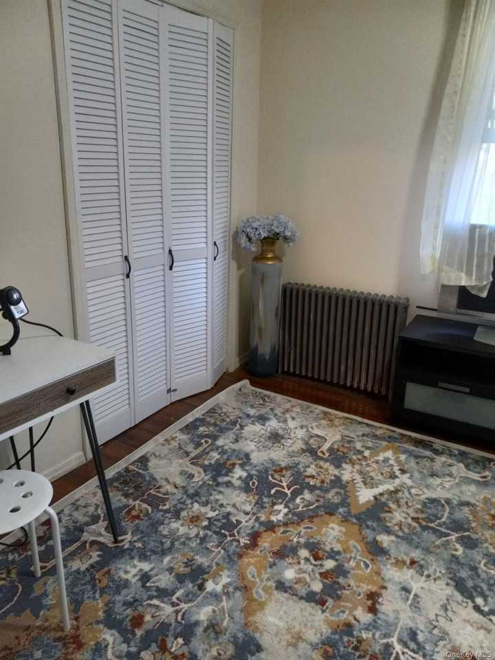 2230 100th St #3rdFL - Photo 4 of 25