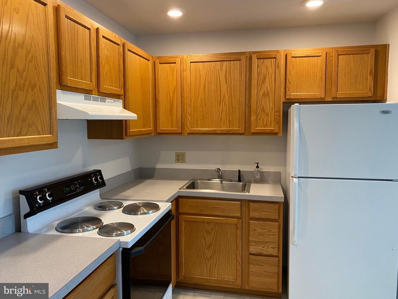 1820 Ponds Wood Rd Unit 2 - Photo 2 of 11