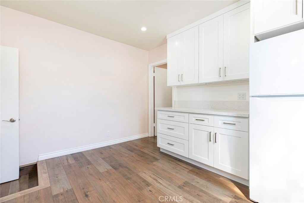 10455 Glory Ave - Photo 6 of 19