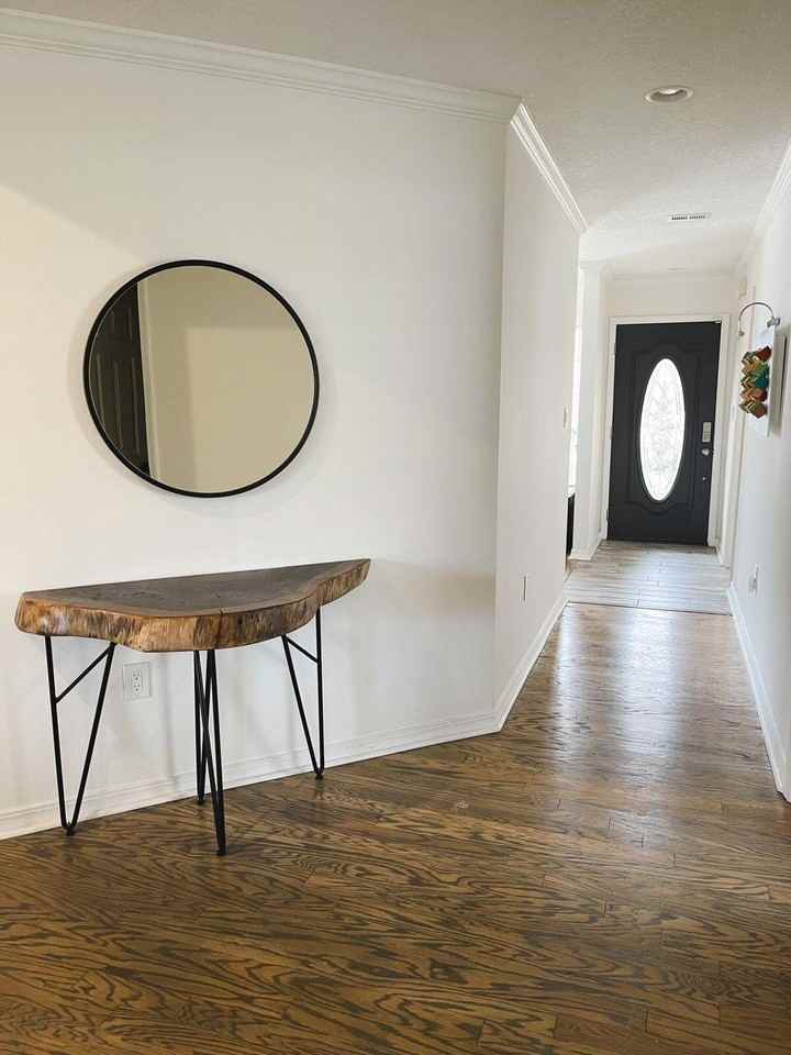 336 Louise Circle - Photo 3 of 22