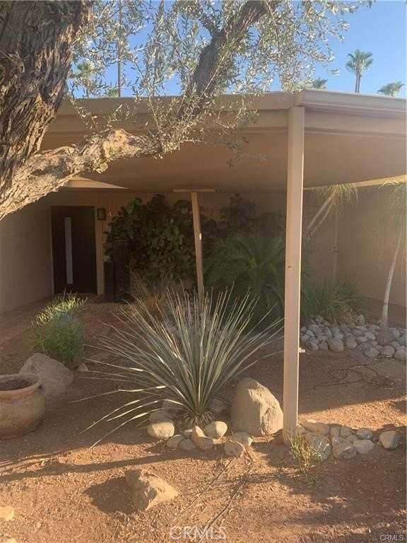 42425 Adams St - Photo 4 of 25