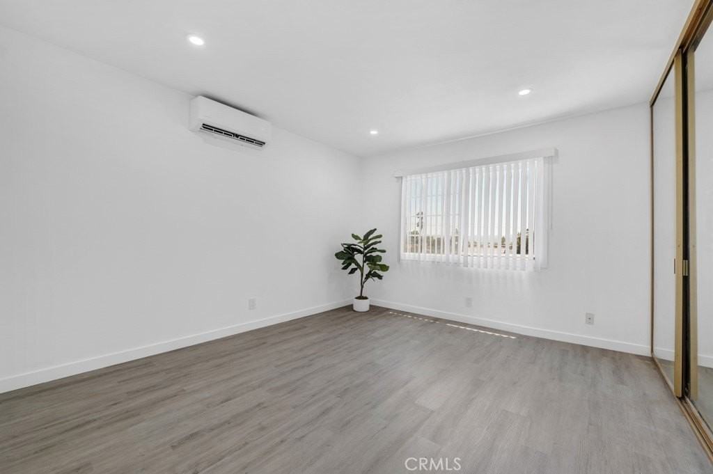 20930 Parthenia St #206 - Photo 7 of 13