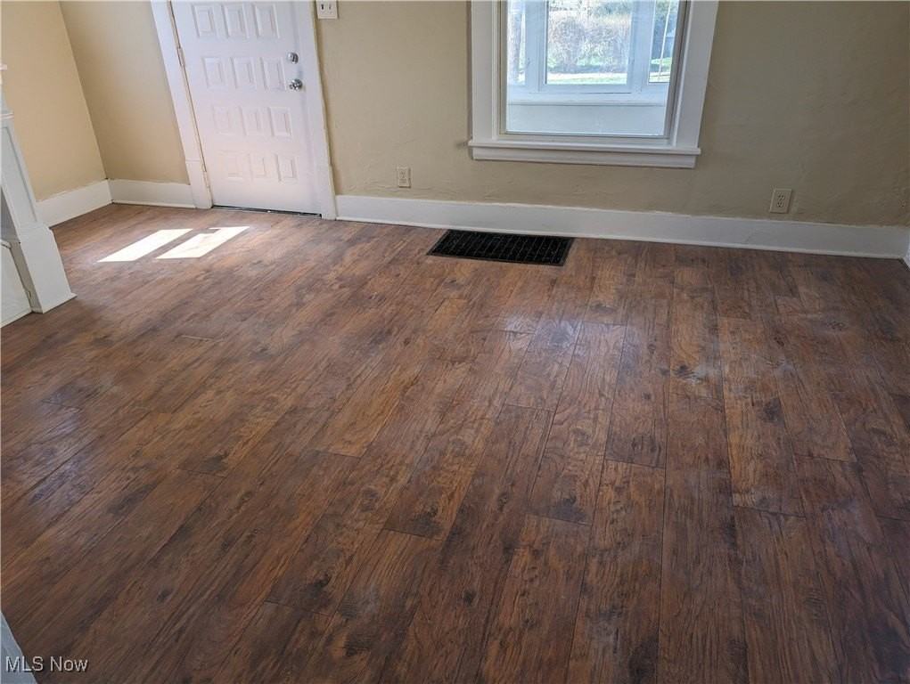 2357 19th St Sw - Photo 3 of 27