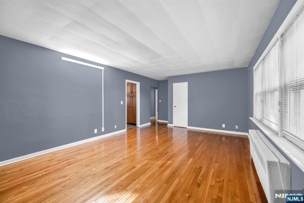 6 Gainesborough 1B - Photo 3 of 25