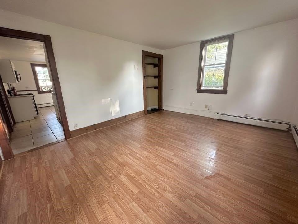 14 Broad St - Photo 3 of 19