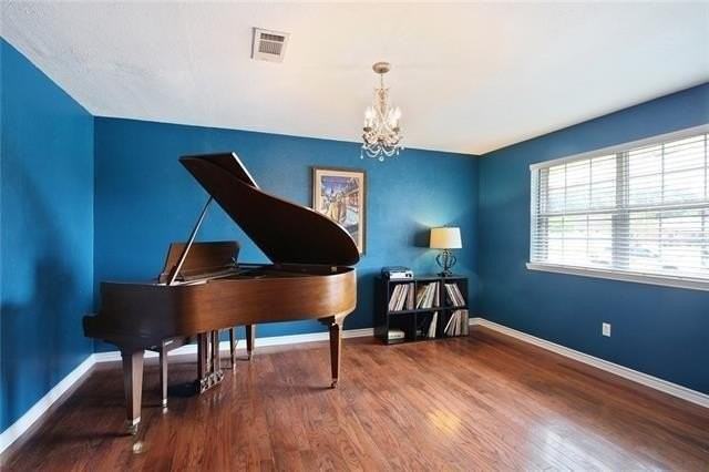 2005 Satsuma St - Photo 3 of 16