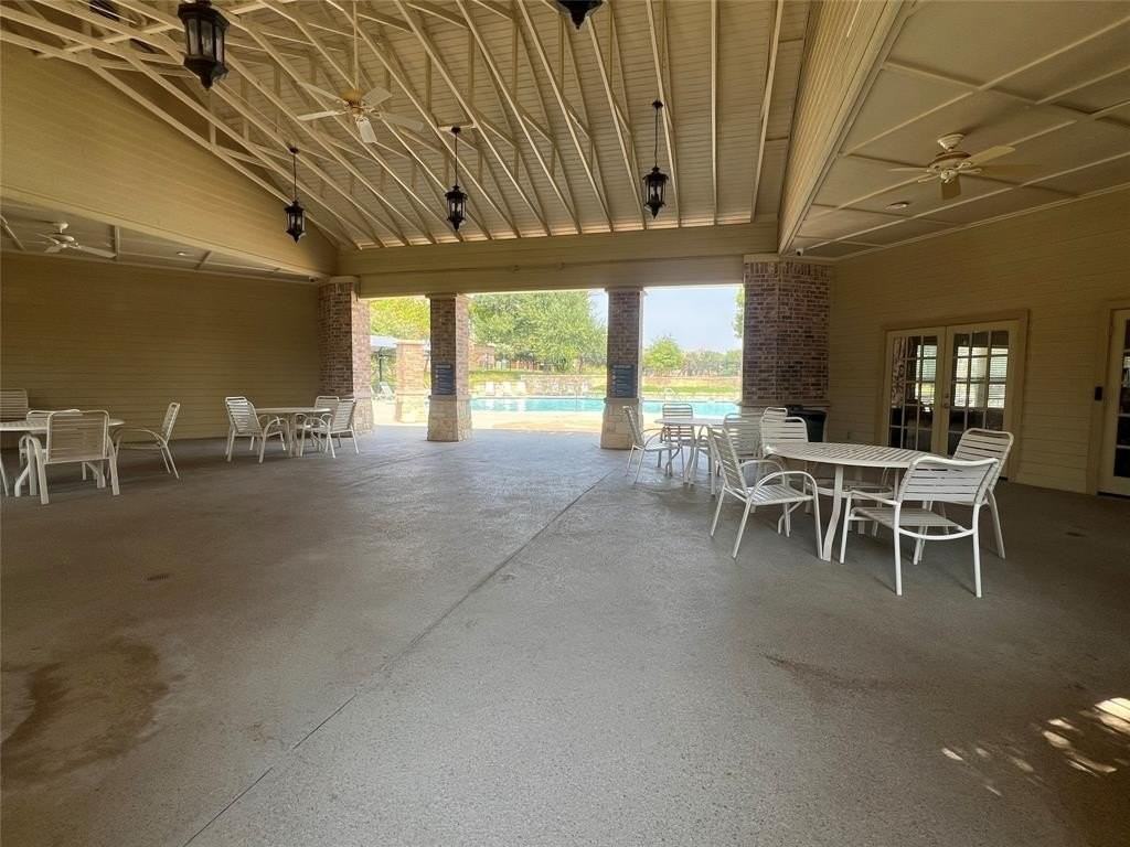 962 Pelican Dr - Photo 3 of 38