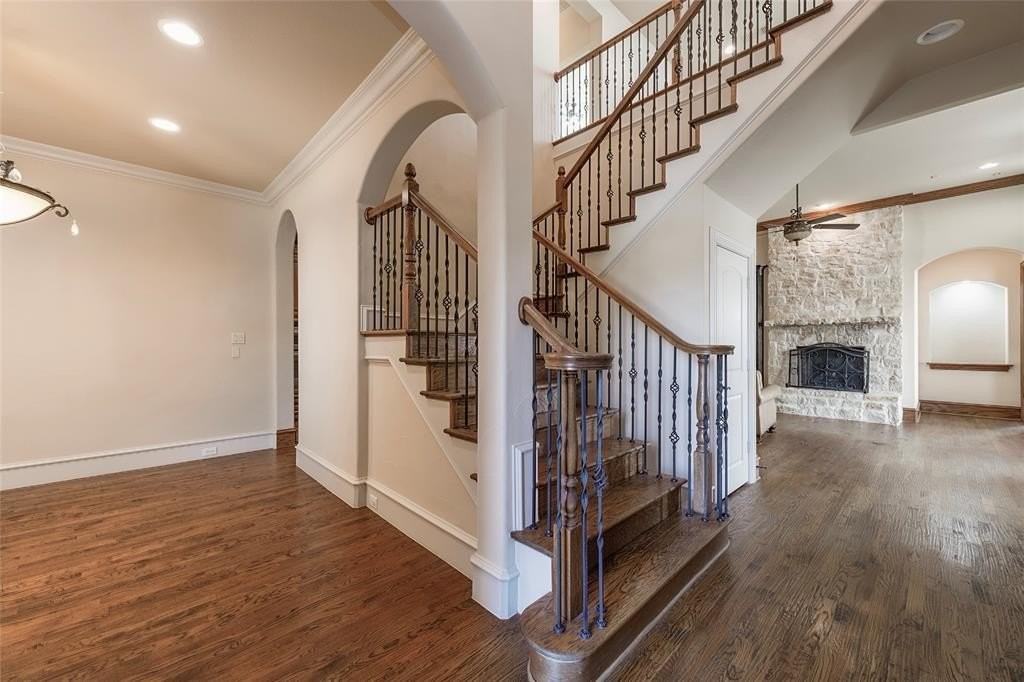 2709 White Dove Dr - Photo 3 of 32