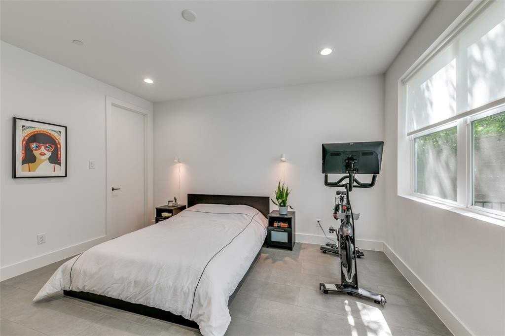 2908 Raleigh St #204 - Photo 5 of 25