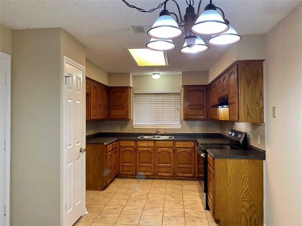 10828 Tall Oak Drive - Photo 2 of 10