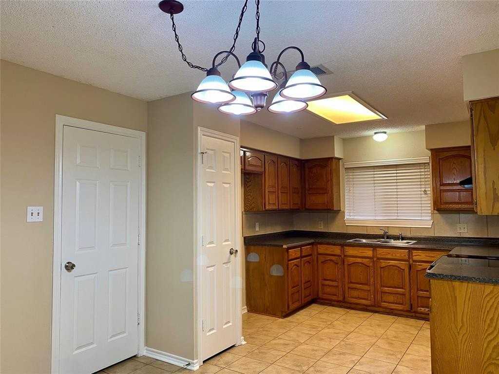 10828 Tall Oak Drive - Photo 3 of 10